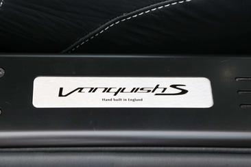 Aston Martin Vanquish S — photo 23