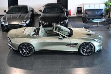 Aston Martin Vanquish Volante — photo 10