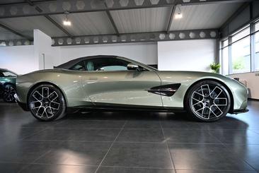 Aston Martin Vanquish Volante — photo 11