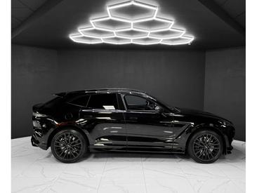 Aston Martin DBX 4.0 V8 707 Carbon — photo 6
