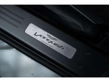 Aston Martin Vanquish V12 — photo 17