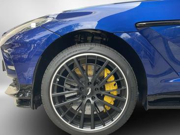 Aston Martin DBX 707 — photo 4