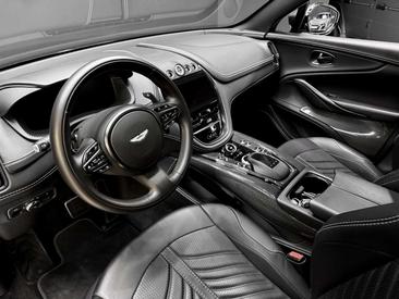 Aston Martin DBX 4.0 V8 707 Carbon — photo 14