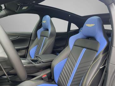 Aston Martin DBX 707 — photo 7