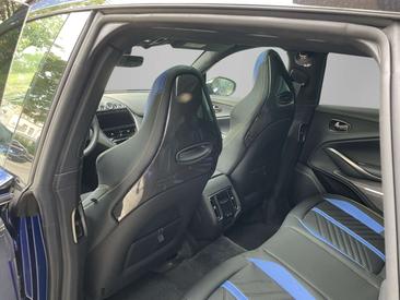 Aston Martin DBX 707 — photo 10