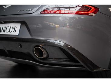 Aston Martin Vanquish V12 — photo 25