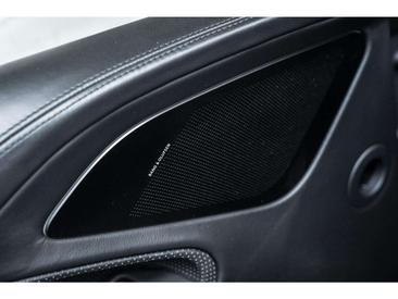 Aston Martin Vanquish V12 — photo 30