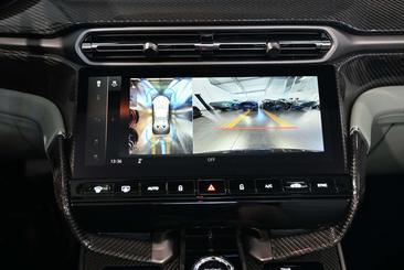 Aston Martin Vanquish Volante — photo 49