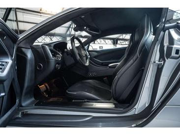 Aston Martin Vanquish V12 — photo 43