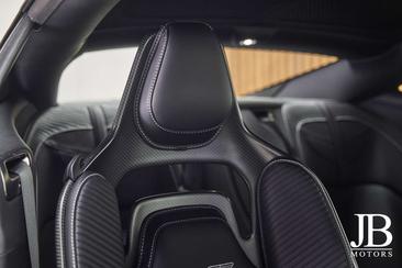 Aston Martin DBS V12 770 Ultimate Carbon Performance Seats — photo 31