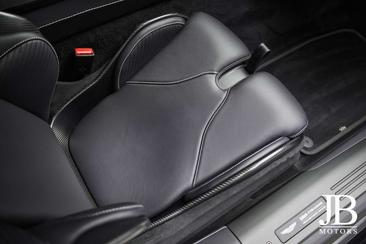 Aston Martin DBS V12 770 Ultimate Carbon Performance Seats — photo 32