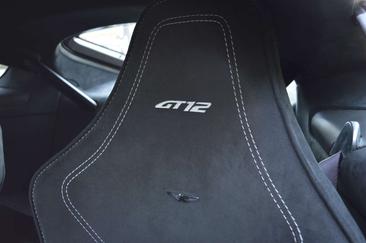 Aston Martin Vantage GT12 — photo 17