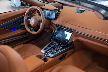 Aston Martin Vanquish Volante — photo 12