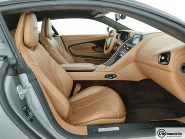Aston Martin DB11 Coupé 5.2 V12 Auto — photo 9