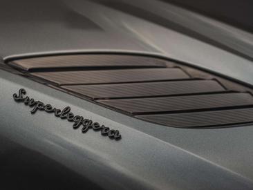 Aston Martin DBS 5.2 V12 Superleggera — photo 13