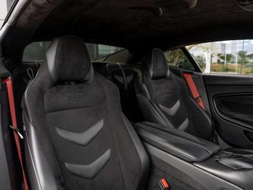 Aston Martin DBS 5.2 V12 Superleggera — photo 22
