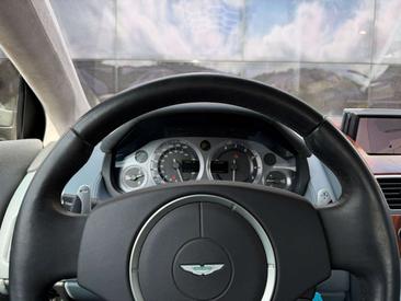 Aston Martin DB9 5.9 V12 Touchtronic — photo 23