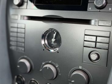 Aston Martin DB9 5.9 V12 Touchtronic — photo 27