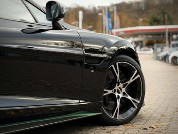 Aston Martin Vanquish Coupé V12 — photo 15