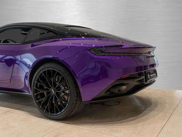 Aston Martin DB11 Coupé V8 — photo 15