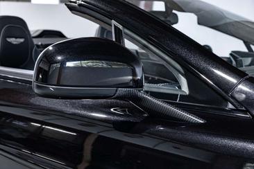 Aston Martin Vanquish Cabriolet V12 — photo 36