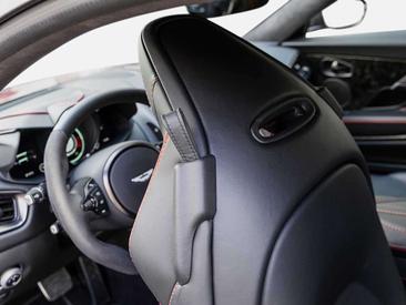 Aston Martin DBS Superleggera — photo 23