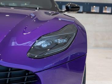 Aston Martin DB11 Coupé V8 — photo 19