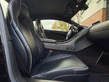 Aston Martin Vanquish Coupé V12 — photo 25