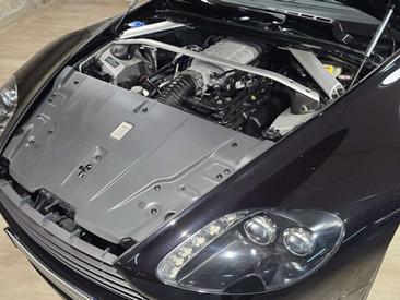 Aston Martin V8 4.7 — photo 21