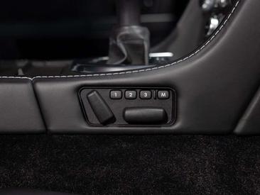 Aston Martin V8 4.7 Facelift — photo 28