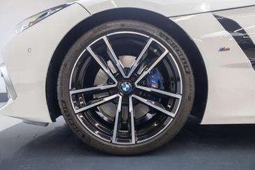 BMW Z4 Roadster First Edition M40i — photo 28