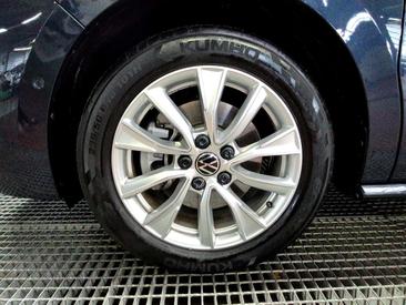 Volkswagen Multivan EHybrid 4Motion Life — photo 12