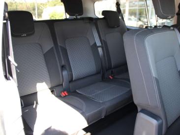 Volkswagen Multivan Caravelle Lang Blue — photo 10