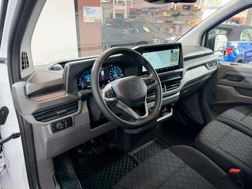 Volkswagen Transporter — photo 9