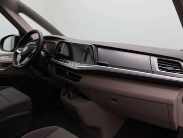 Volkswagen Multivan EHybrid 4M Life — photo 12