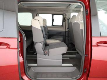 Volkswagen Multivan — photo 3