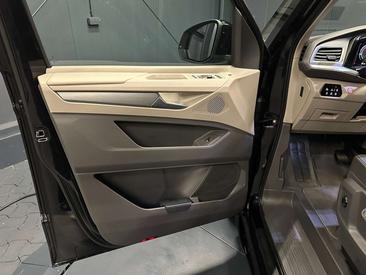 Volkswagen Multivan California EHybrid 4Motion — photo 23