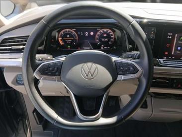 Volkswagen Multivan TDI Life — photo 12
