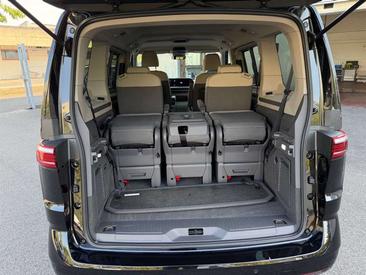 Volkswagen Multivan TDI Life — photo 21