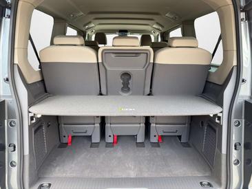 Volkswagen Multivan EHybrid 4Motion Edition — photo 11