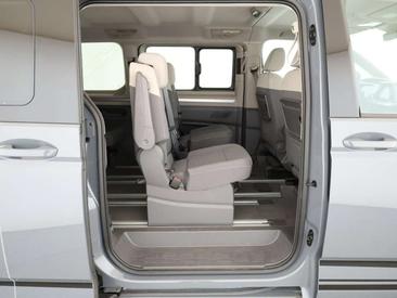 Volkswagen Multivan — photo 6