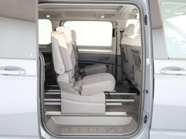 Volkswagen Multivan TDI Life — photo 6