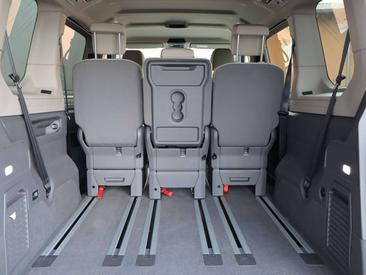 Volkswagen Multivan — photo 14