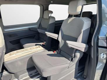 Volkswagen Multivan EHybrid 4Motion Edition — photo 10