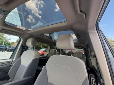 Volkswagen Multivan TDI Edition Black — photo 14