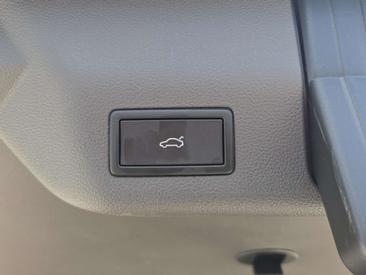 Volkswagen Multivan TDI Edition — photo 14