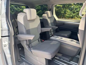 Volkswagen Multivan TDI Edition Black — photo 15