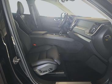 Volvo XC60 B5 Plus — photo 8