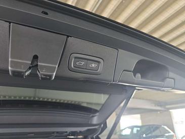 Volvo XC60 B5 Plus — photo 18