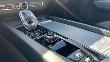 Volvo XC60 B5 Plus — photo 17